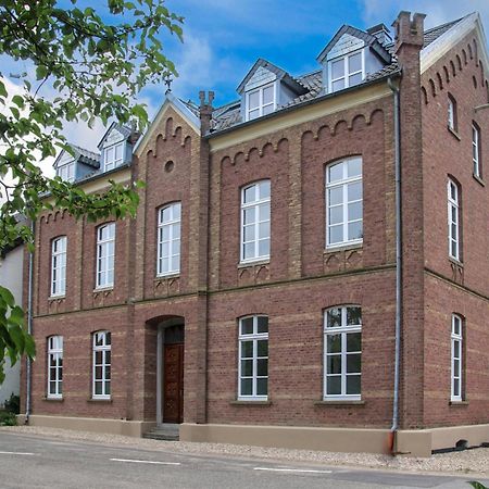 Insel-Apartment Im Herrenhaus Rheinblick Xanten Ngoại thất bức ảnh